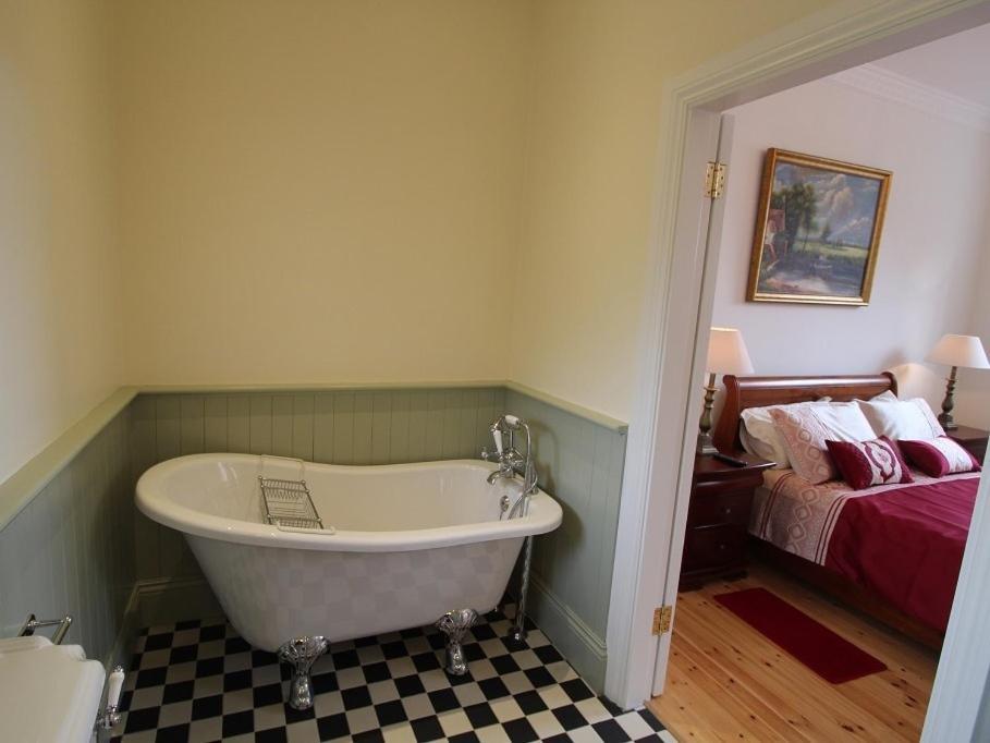 The Old Dispensary Hotel Kinsale Luaran gambar